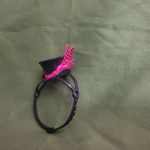 Monster High Doll Accessories Avea Trotter Riding Hat Freaky Fusion Black & Pink